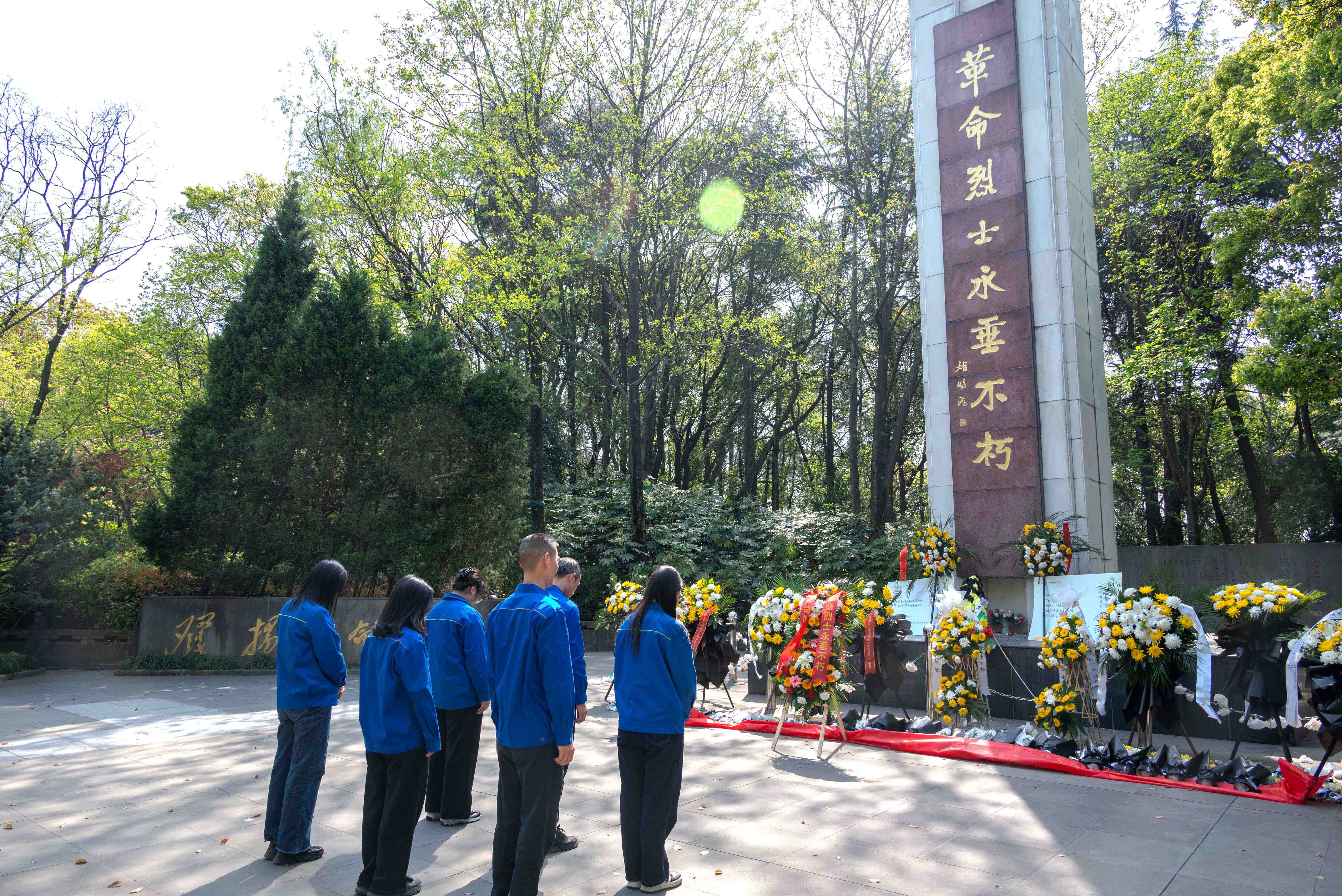 1743646988511223.jpg 革命烈士紀(jì)念碑-1.jpg